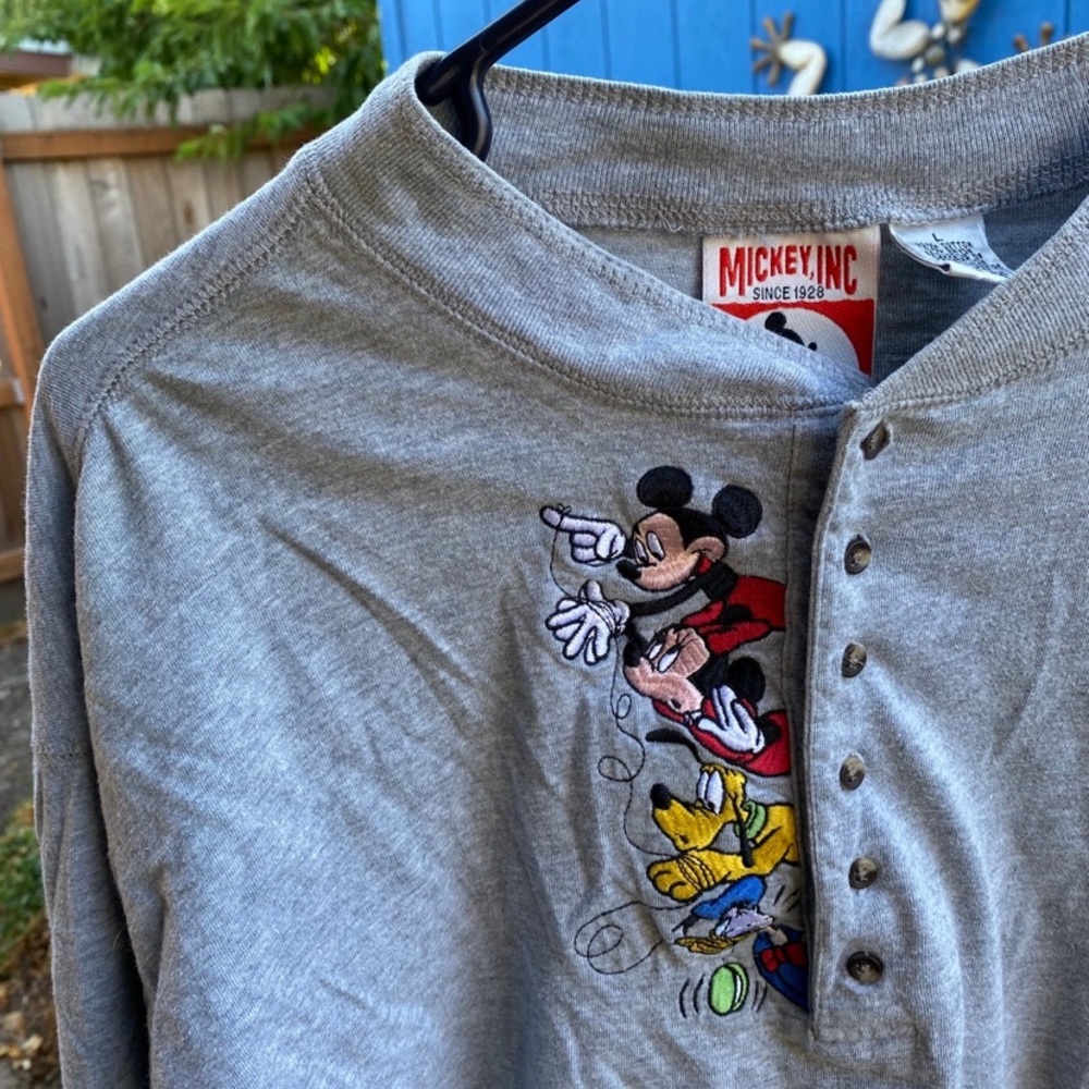90s Disney Mickey & friends Henley